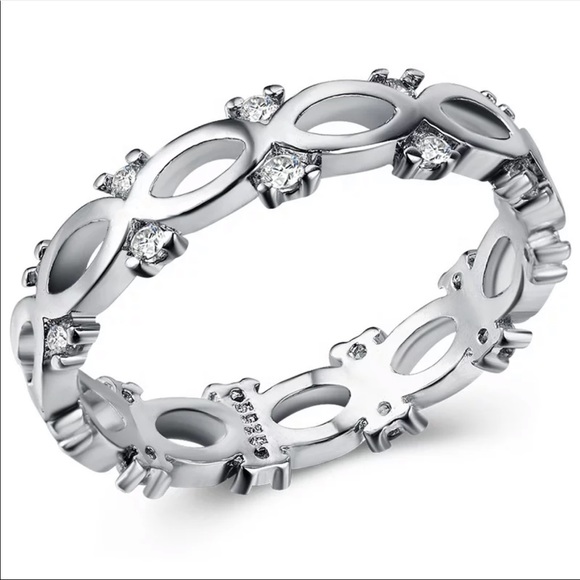 New 925 Silver Oval Cut Diamond Ring 💍 Band - Picture 4 of 4